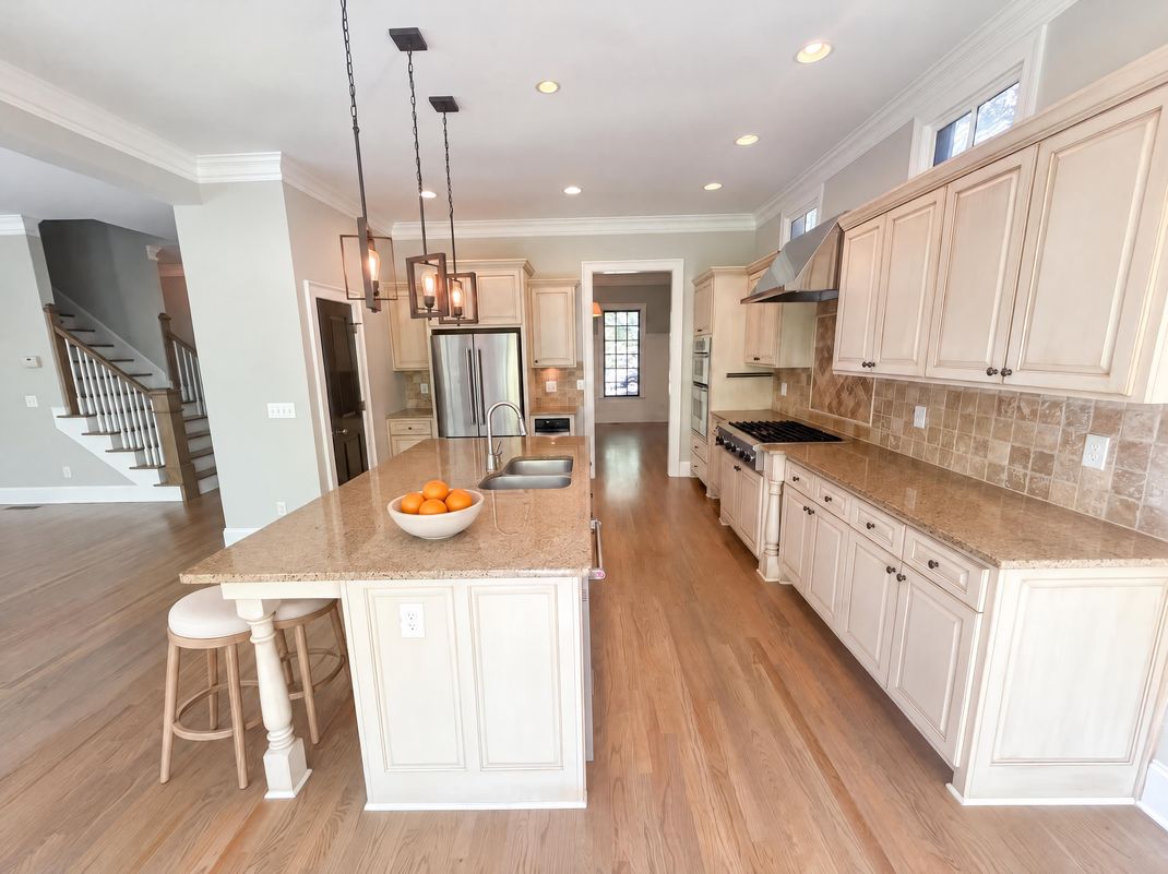 Property photo 2 of 1119 Ridenour Ct NW