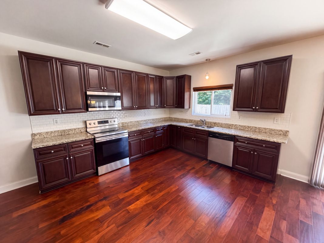 Property photo 2 of 14021 Pinyon Pine Ln