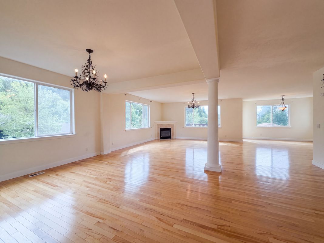 Property photo 3 of 12606 NW Larry Ct