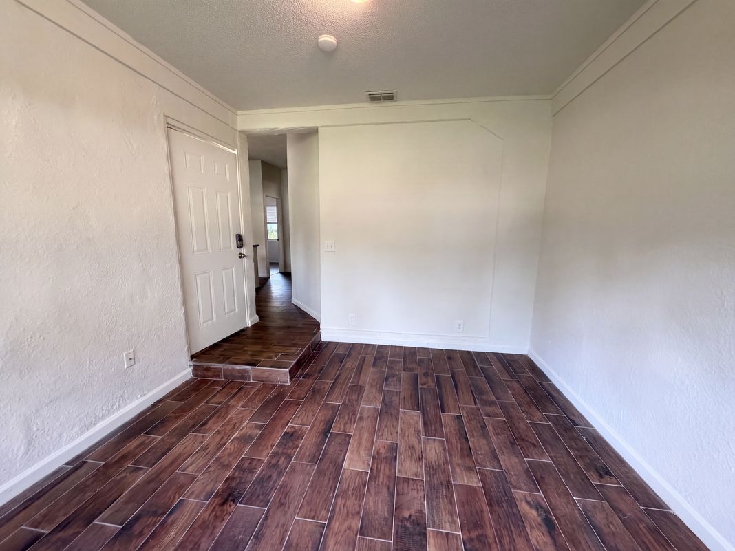 Property photo 3 of 1834 Brooker Rd