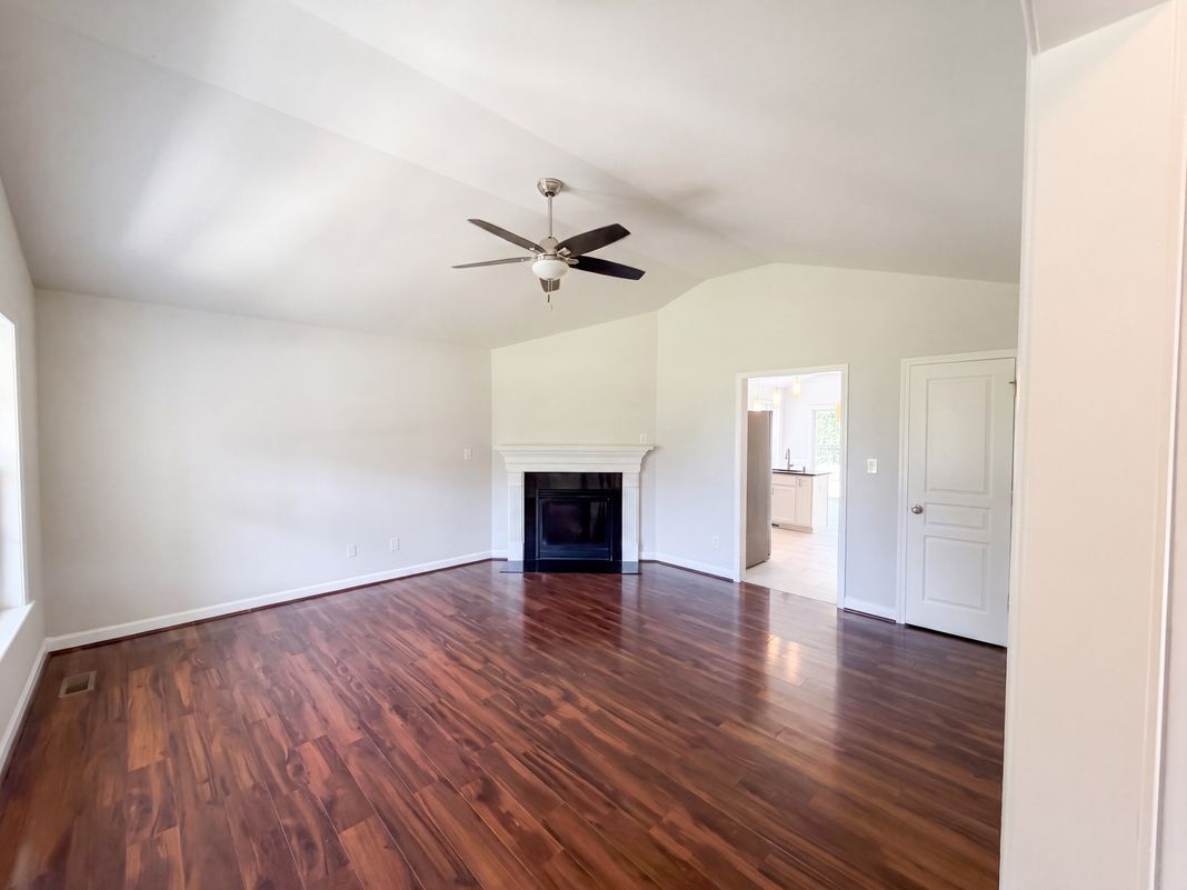 Property photo 3 of 145 Gray Bass Ct