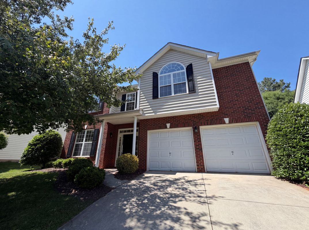 Property photo 1 of 10050 Montrose Dr NW