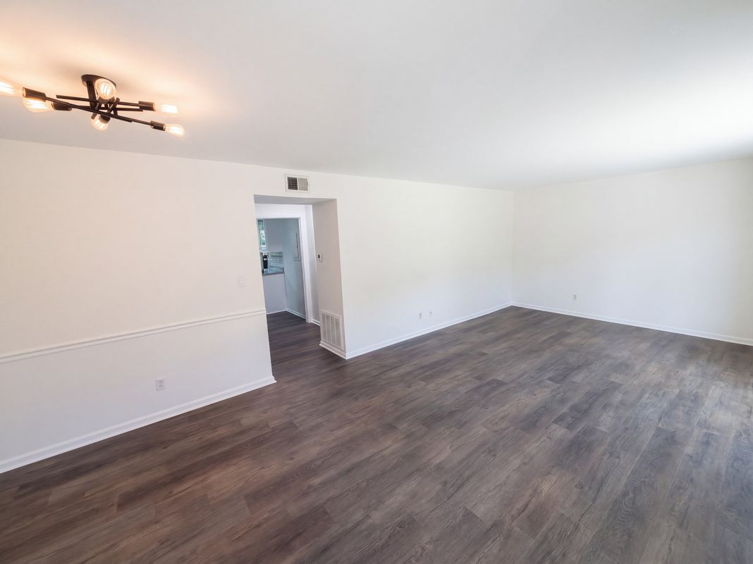 Property photo 3 of 2024 Montreat Pkwy