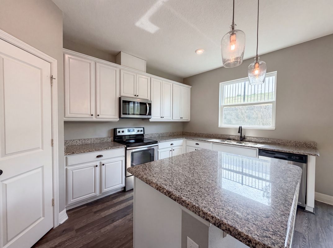 Property photo 2 of 10029 Weathers Loop