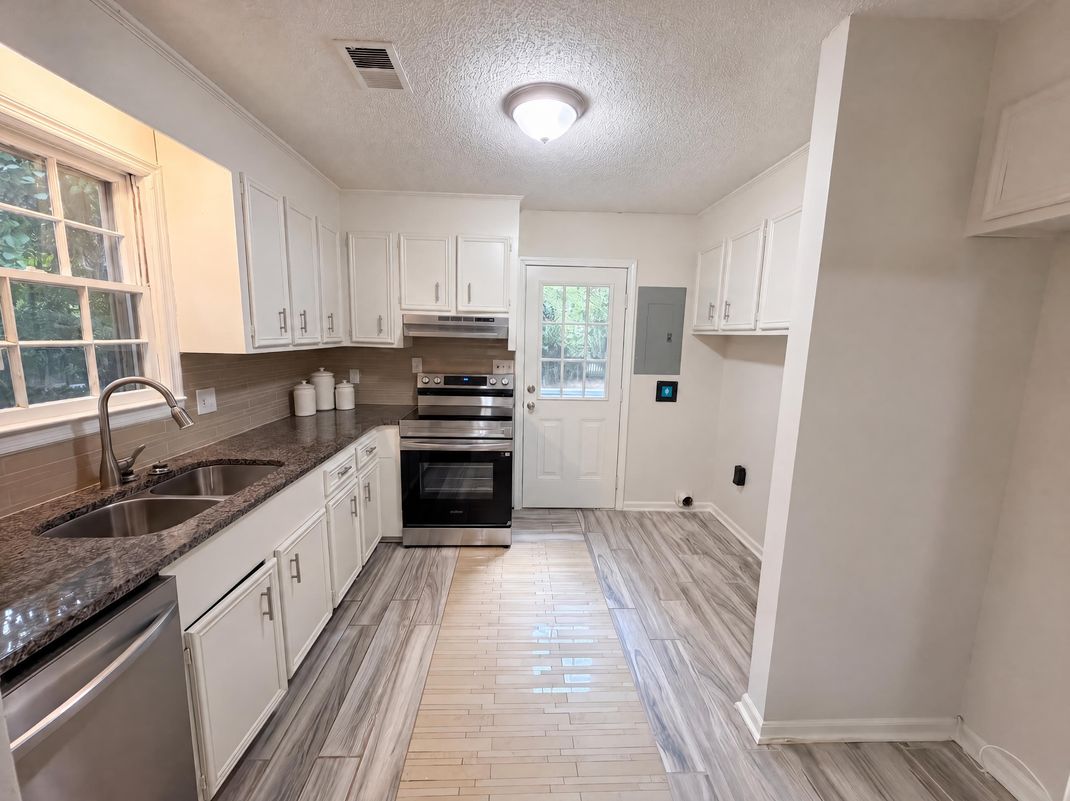 Property photo 2 of 13 Trinity Three Ct