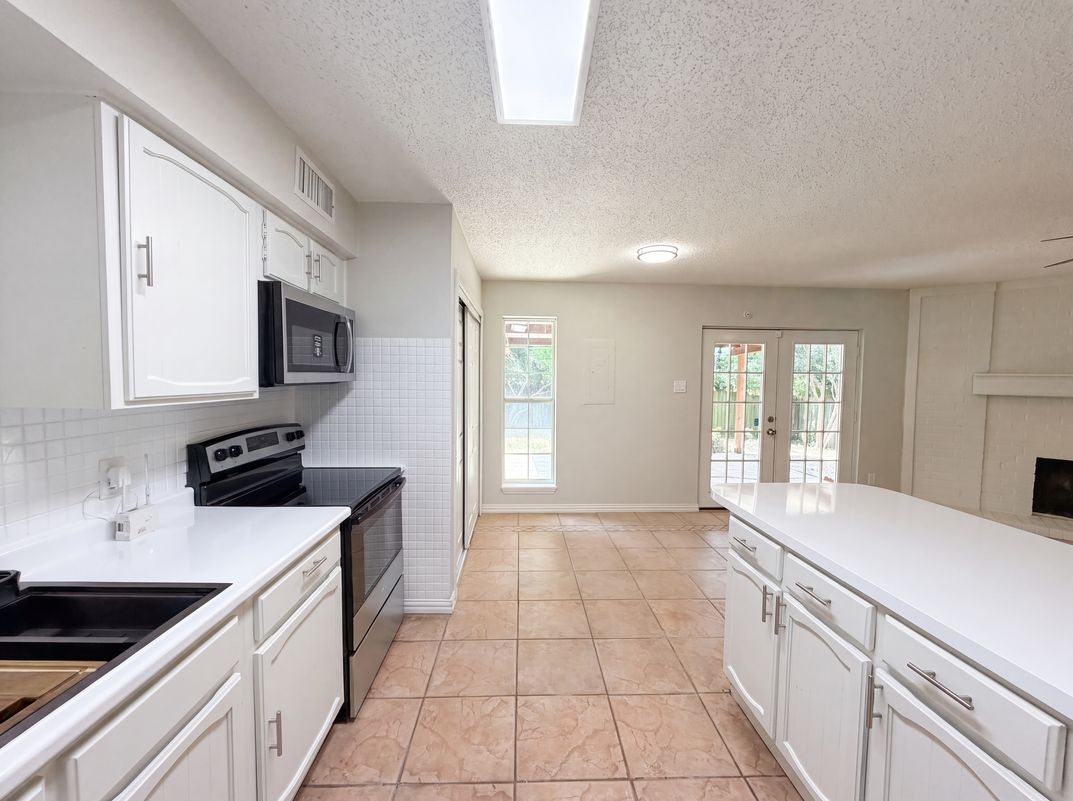 Property photo 2 of 5608 Cherilee Ln