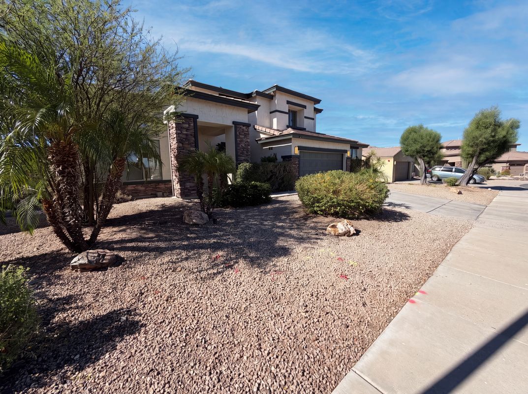 Photo 29 of 35 of 17645 W Hale Bopp Dr, Goodyear, AZ