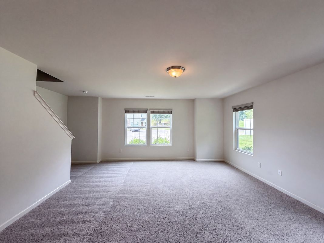 Property photo 3 of 411 Sandybrooke Dr