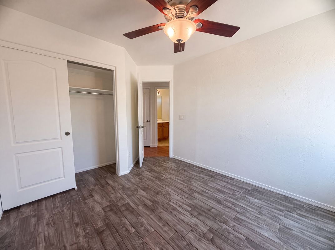 Photo 11 of 17 of 1321 W Matthews Dr, San Tan Valley, AZ