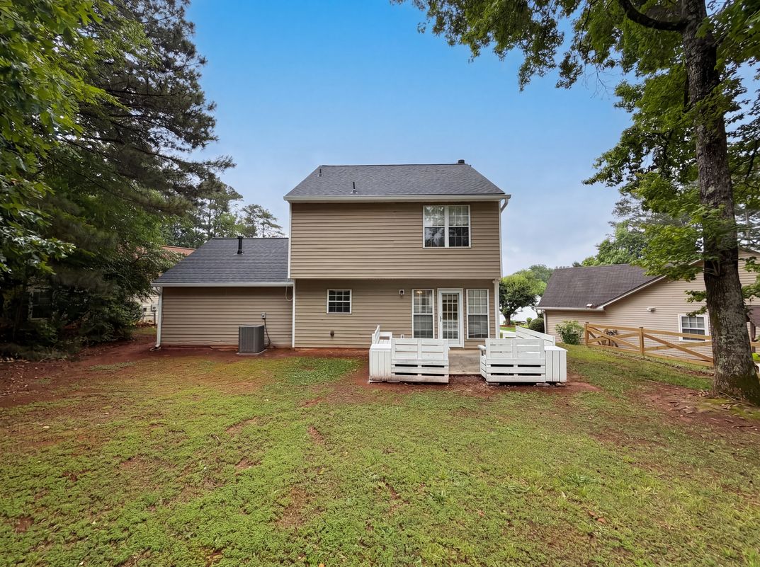 Photo 5 of 34 of 215 Twin Brook Way, Lawrenceville, GA