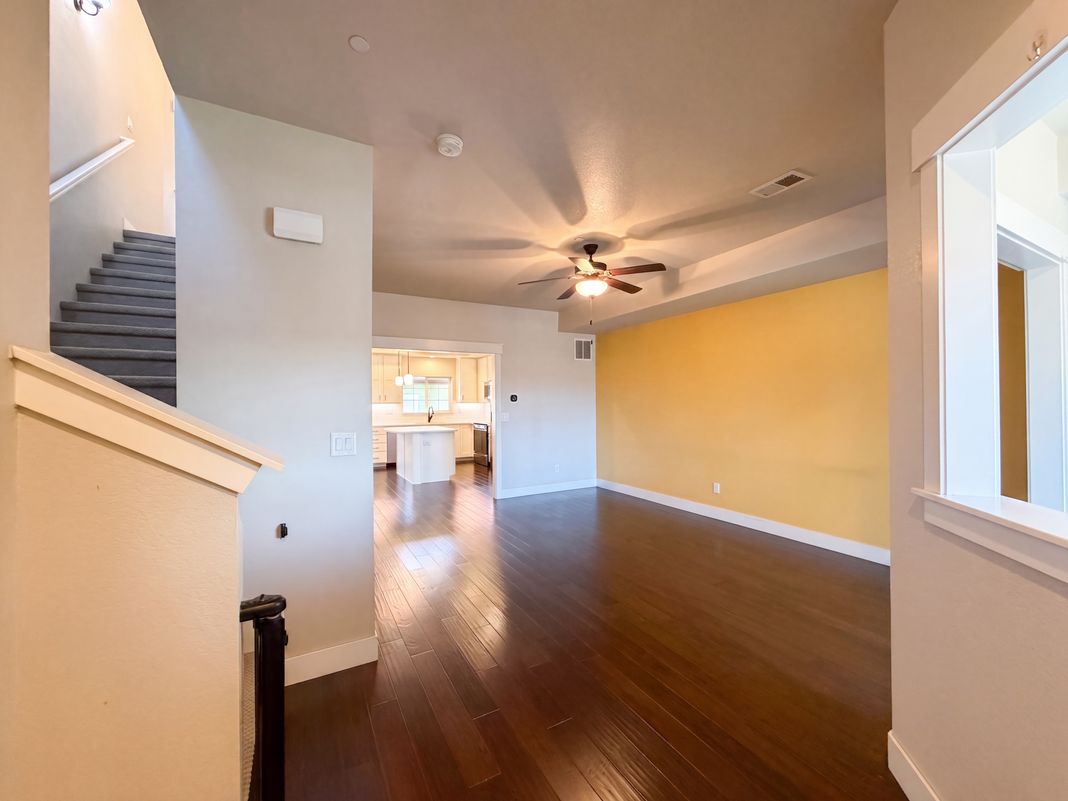 Property photo 3 of 3903 Le Fever Dr Unit C