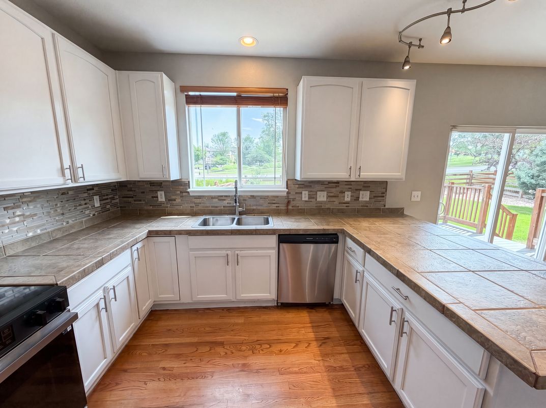 Property photo 2 of 10494 Ouray St