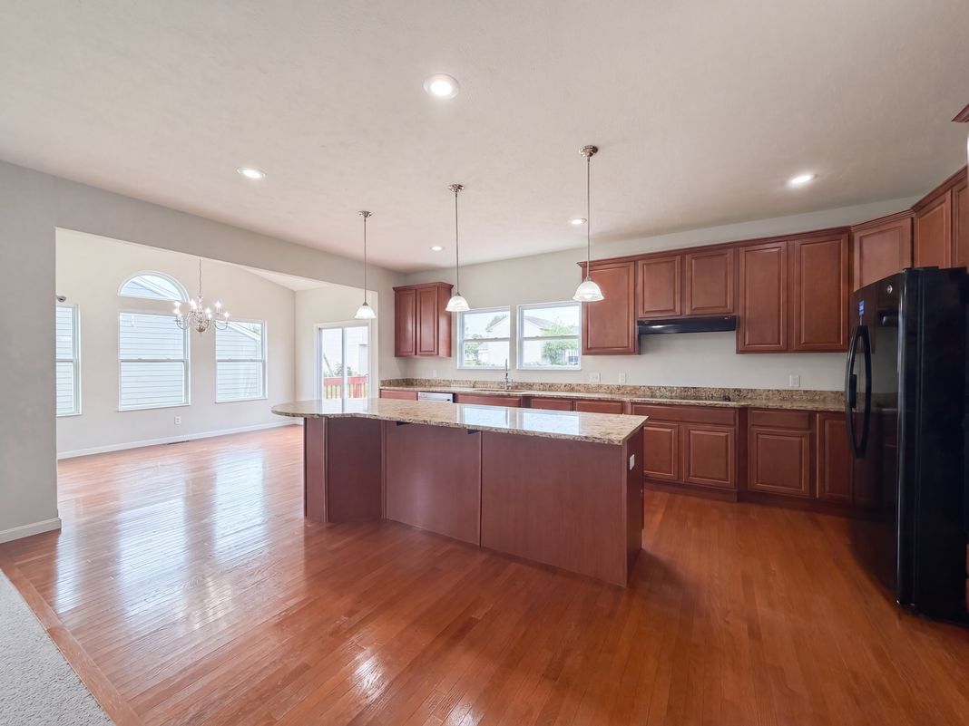 Property photo 2 of 940 Sleepy Hollow Dr