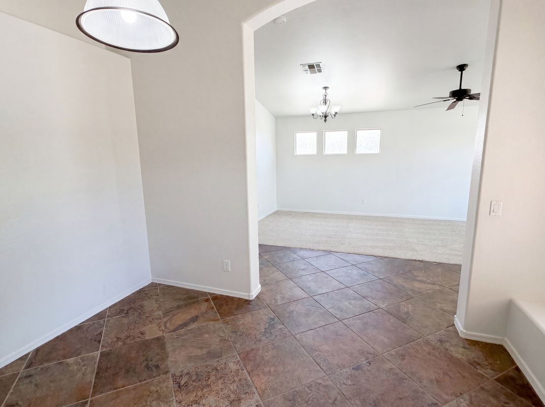 Photo 12 of 28 of 8271 N 112th Ave, Peoria, AZ