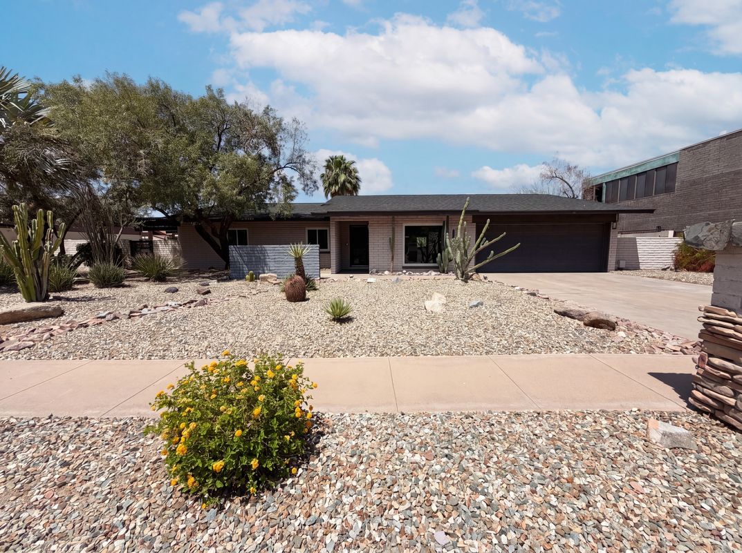 2244 E Nicolet Ave Phoenix AZ 85020