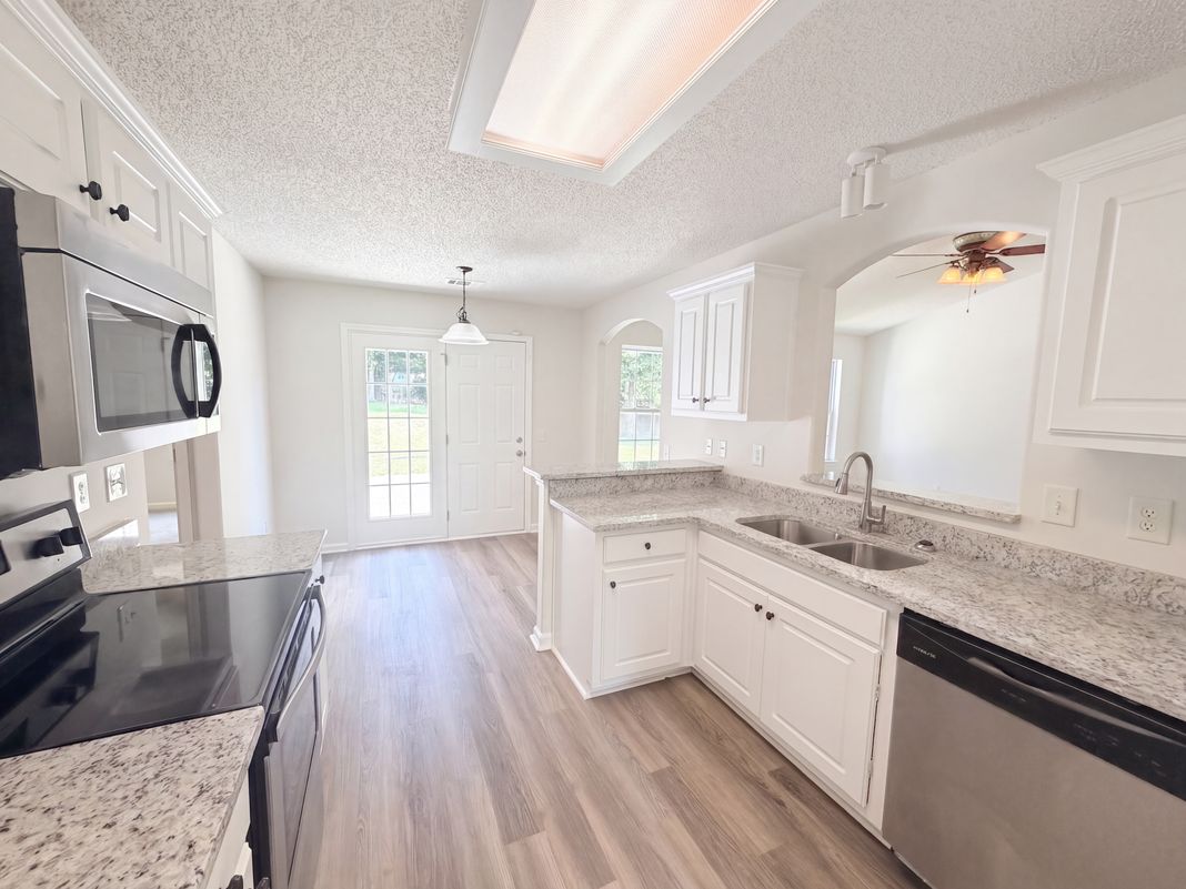 Property photo 2 of 2506 Marixa Dr
