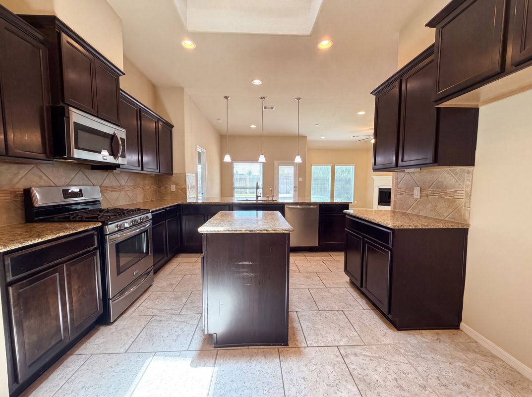 Property photo 2 of 4511 Fenway Park Way