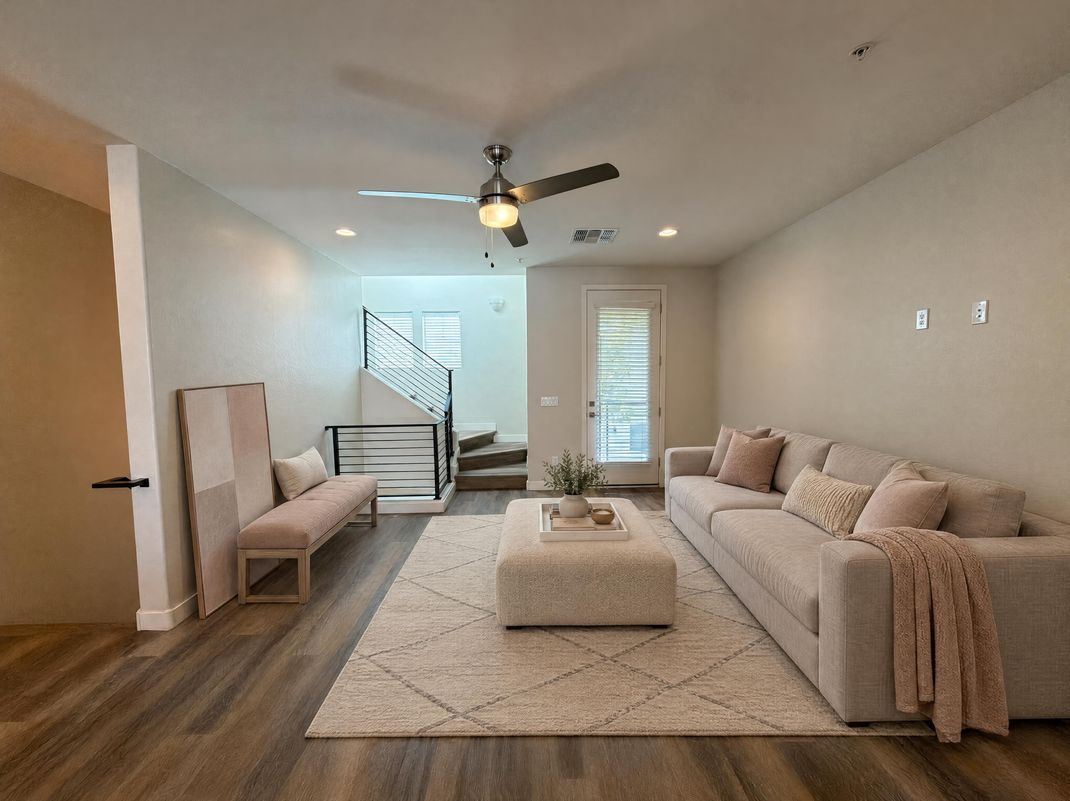 Property photo 3 of 4236 N 27th St Unit 38