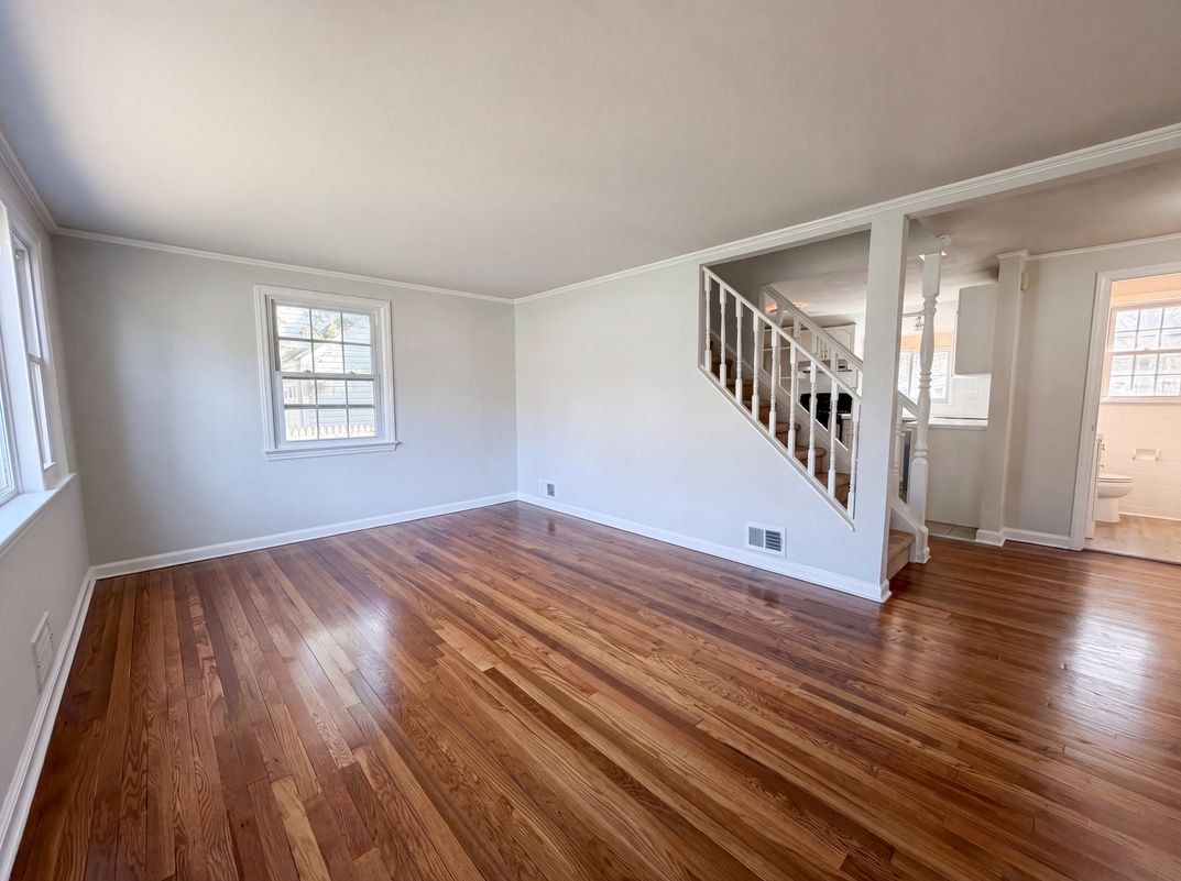 Property photo 3 of 19 Delekas Ave