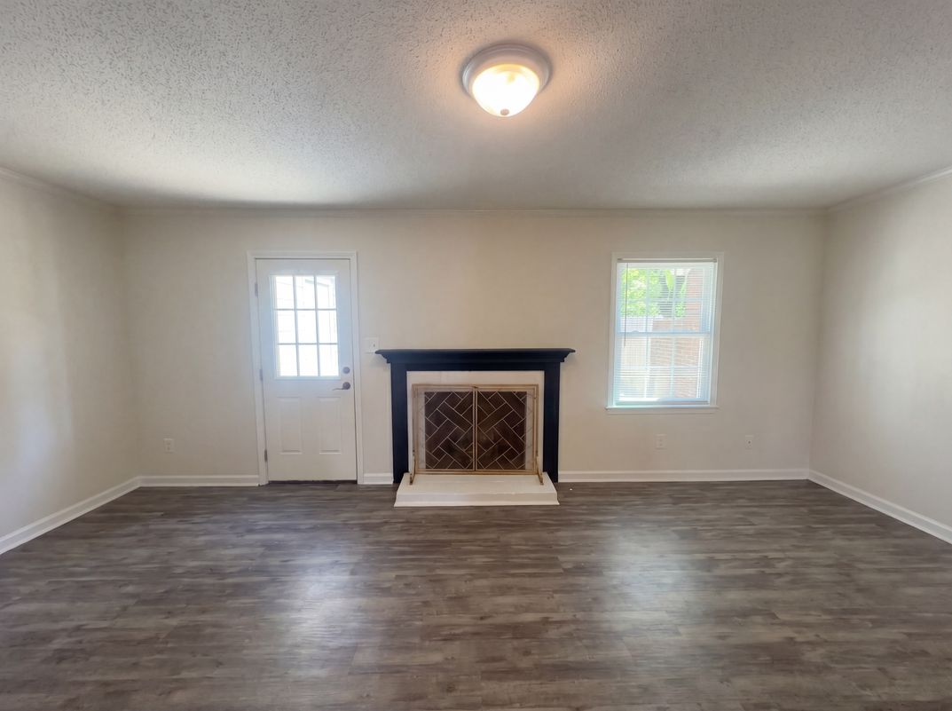 Property photo 3 of 4847 Tower Rd Apt C