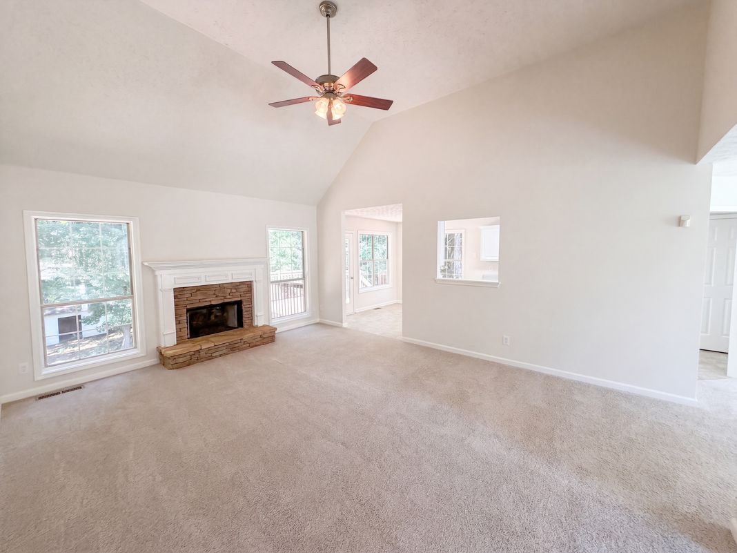 Property photo 3 of 7830 Mosswood Ln