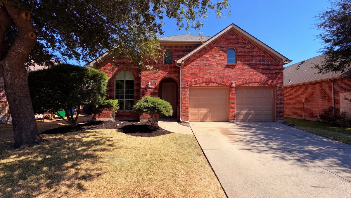 Property photo 1 of 610 Louder Way
