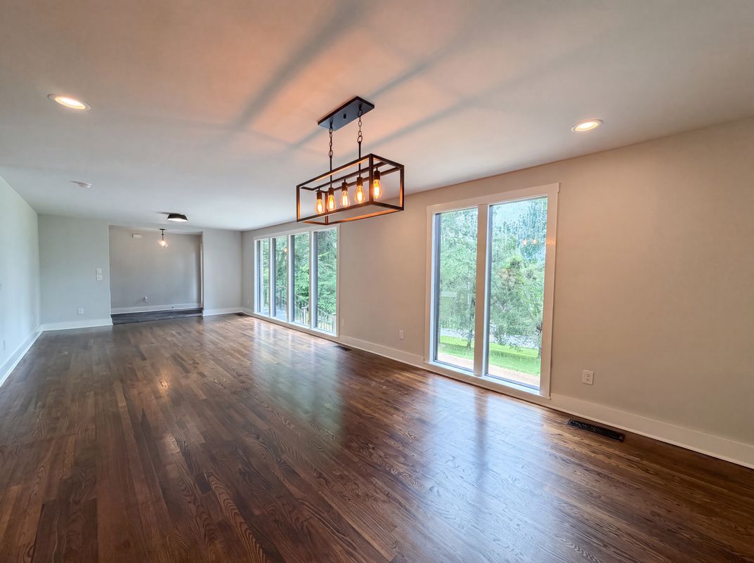 Property photo 3 of 6112 Pinehurst Dr
