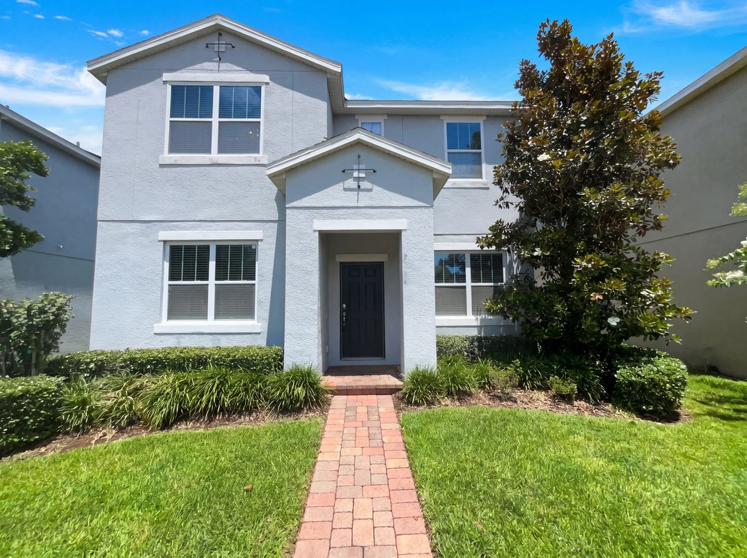 Property photo 1 of 2264 Ficus Aly
