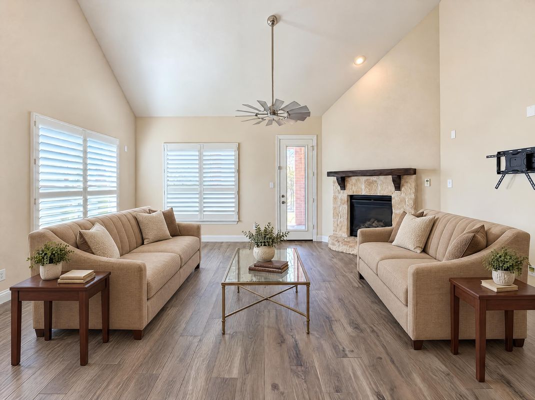Property photo 3 of 7701 Caddo Cv