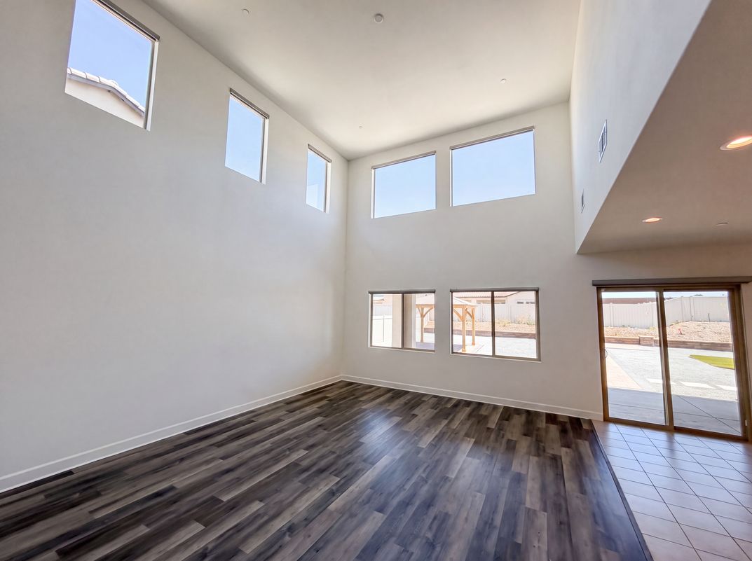 Property photo 3 of 17698 Col Ranch Dr