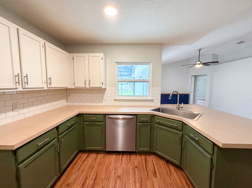 Property photo 2 of 546 Penns Neck Dr