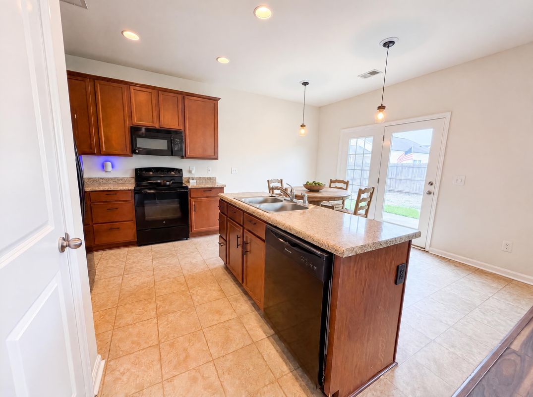 Property photo 2 of 457 Stoney Field Dr