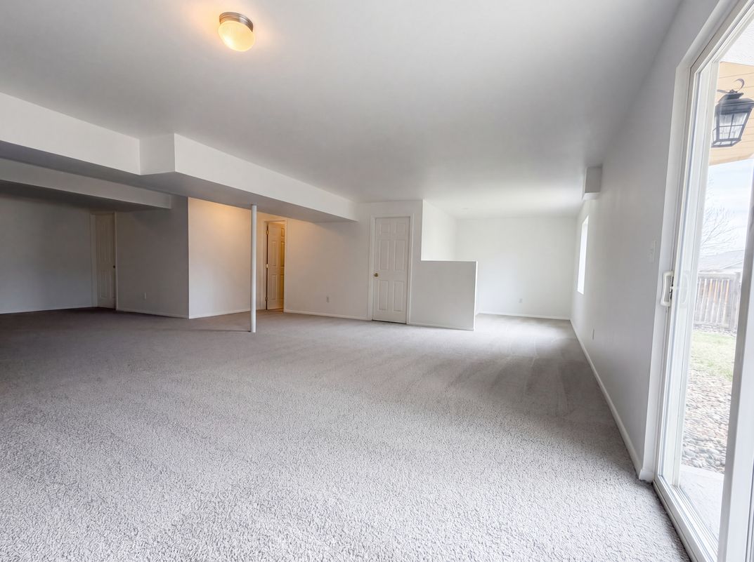 Photo 33 of 50 of 4098 La Junta Dr, Loveland, CO