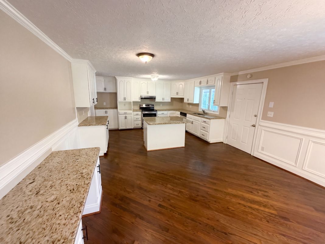 Property photo 2 of 6257 N Summers Cir