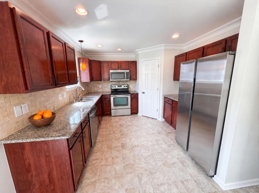 Property photo 2 of 42824 Greystone Dr
