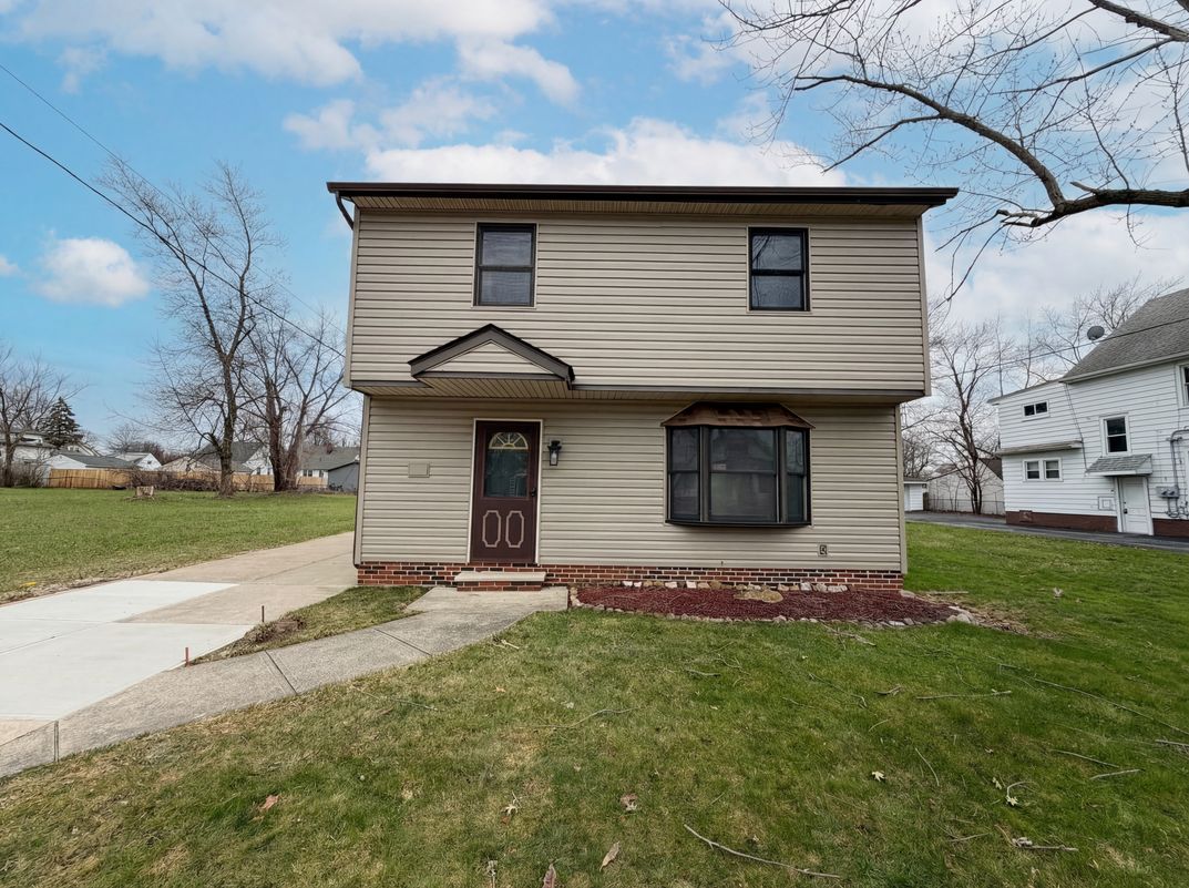 Property photo 1 of 20710 Miller Ave