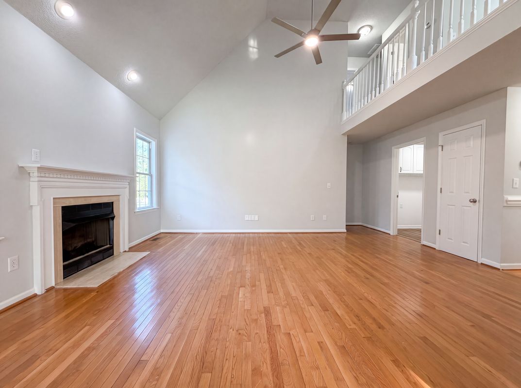 Property photo 3 of 104 Kings Ct