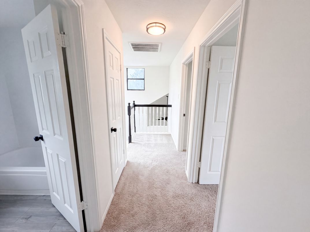 Photo 14 of 24 of 1517 River Oak Dr, Leander, TX