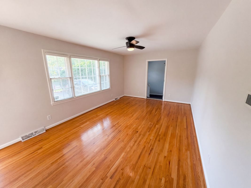 Property photo 3 of 1030 McLaughlin Dr