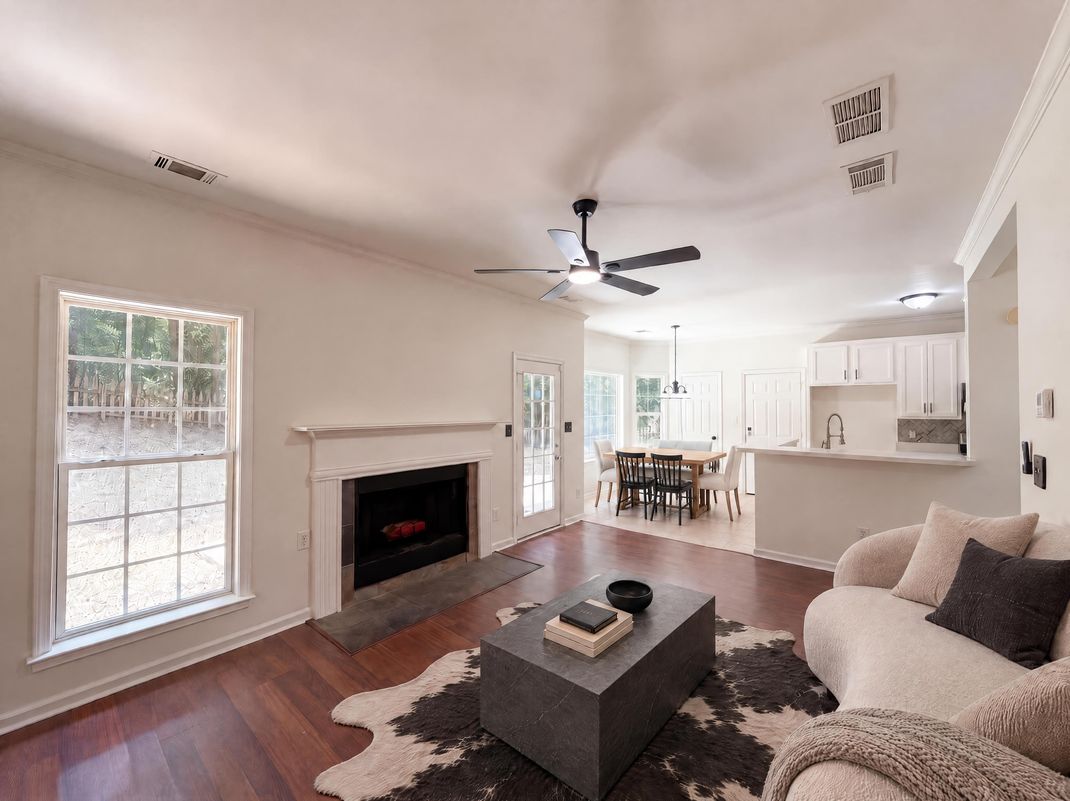 Property photo 3 of 275 Forrest Ave