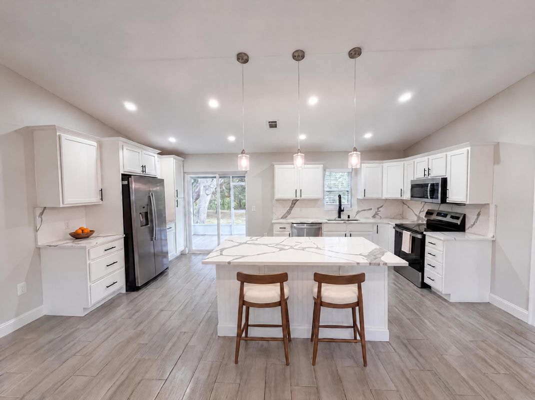 Property photo 2 of 8165 Ridge Rd