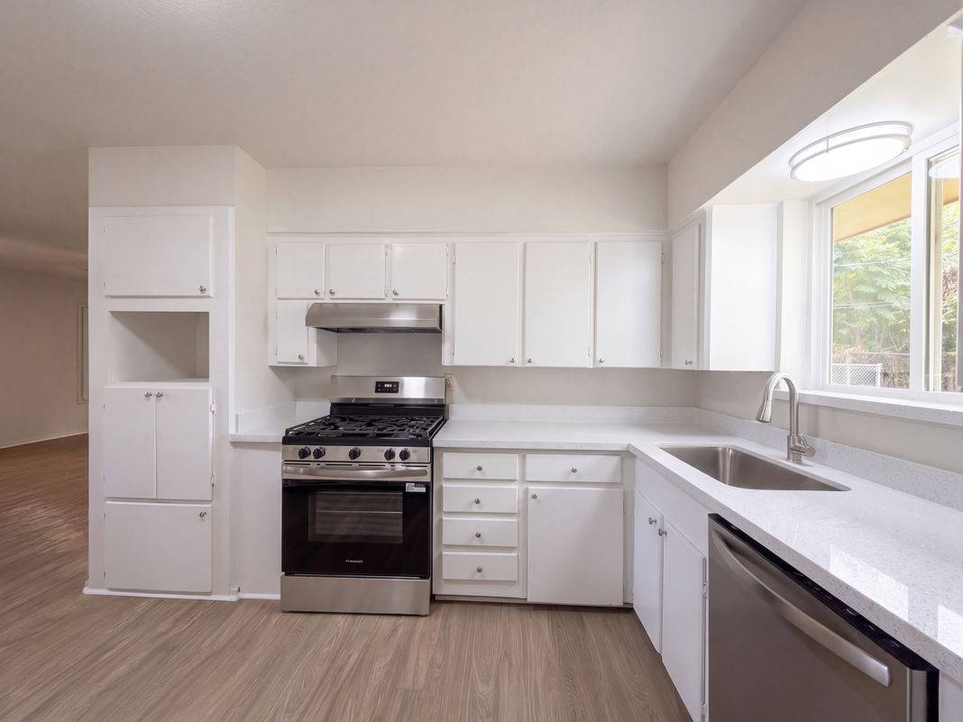 Property photo 2 of 7706 Marinette Dr
