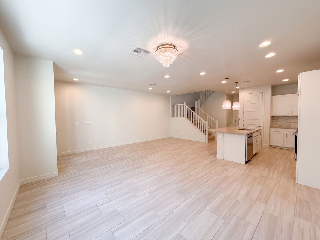 Property photo 3 of 1250 Venue St Unit 102