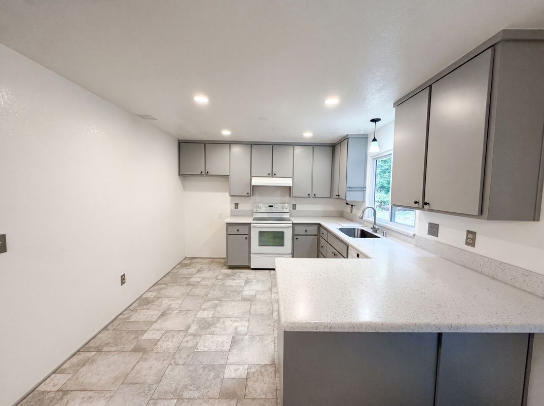 Property photo 2 of 862 Grice Ln