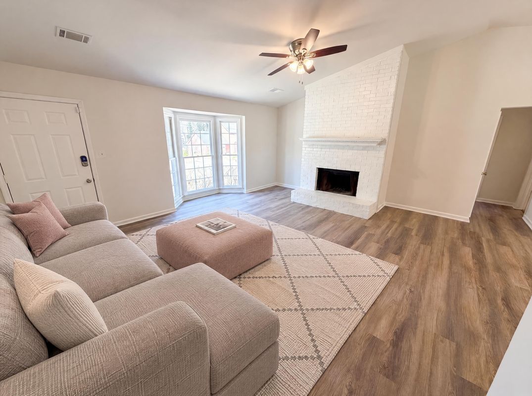 Property photo 3 of 5003 Henson Dr SW