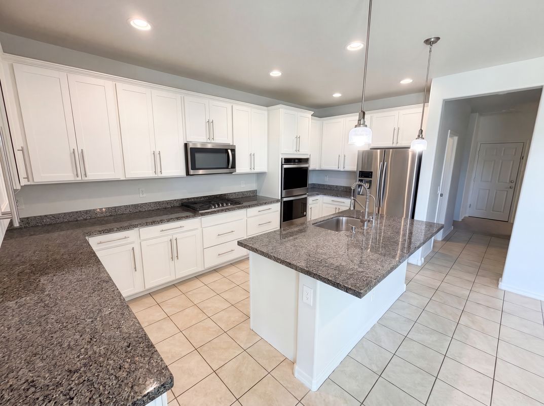 Property photo 2 of 11284 N 186th Ln