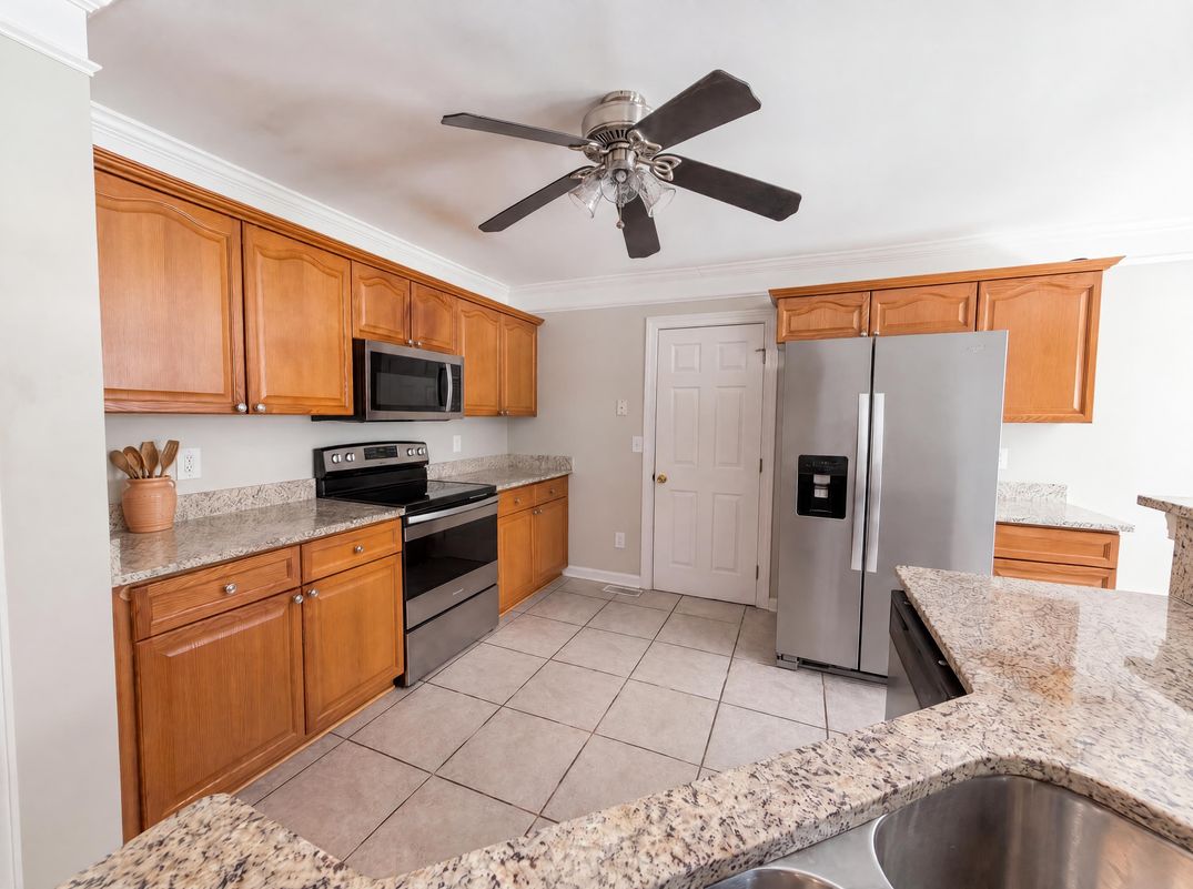 Property photo 2 of 301 Brickingham Way