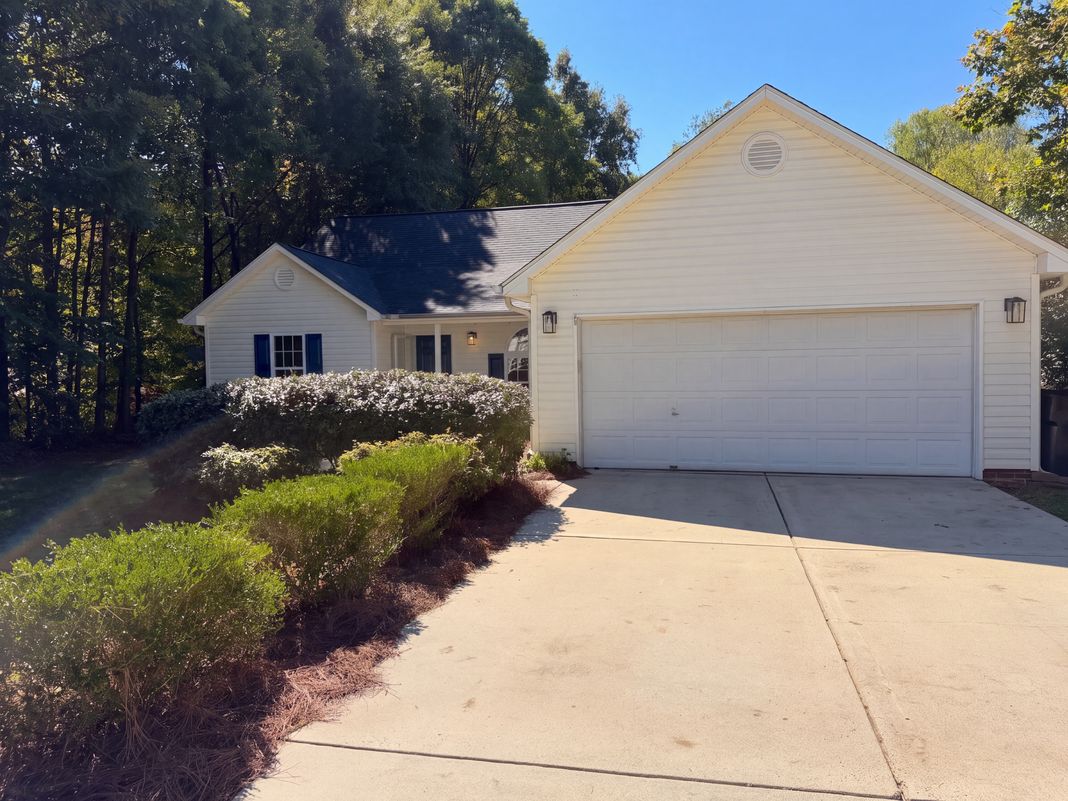 Property photo 1 of 4315 Enoch Dr