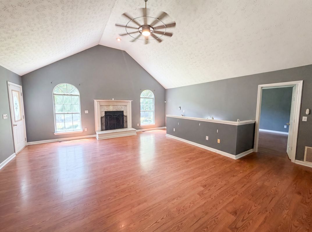 Property photo 3 of 4150 Jonathan Ln