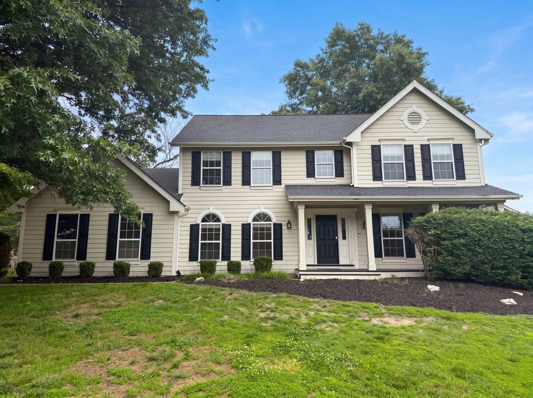 Property photo 1 of 16201 Surfview Ct